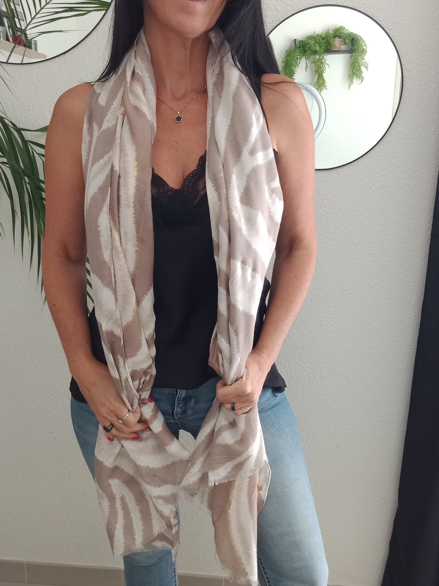Foulard imprimé zèbre beige