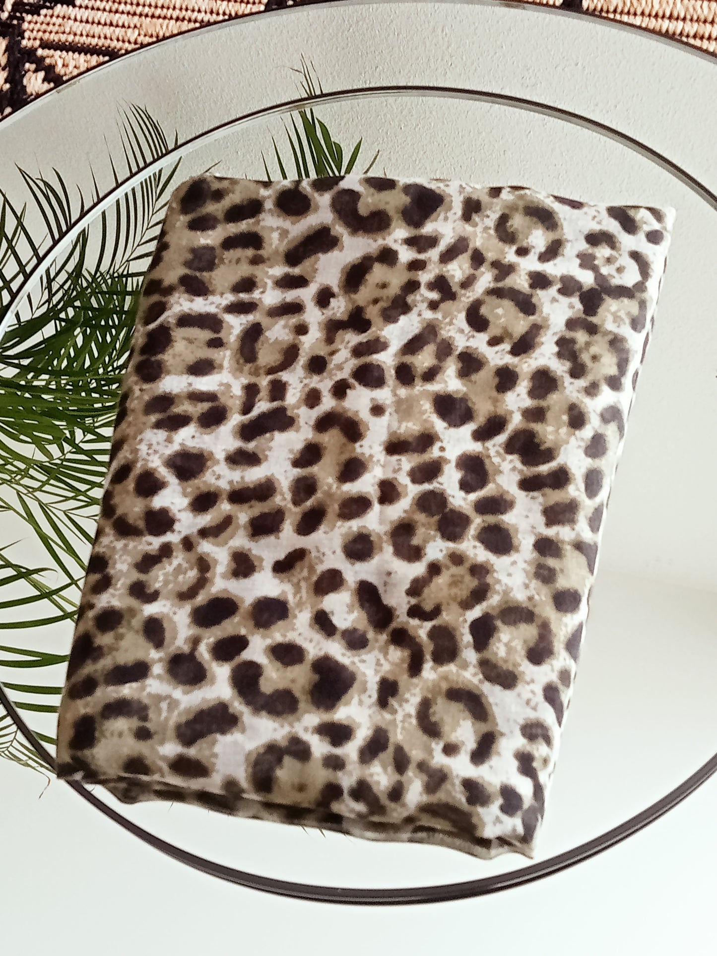 Foulard léopard kaki